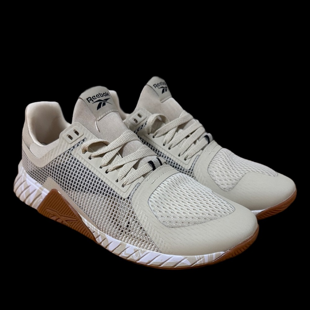 Reebok Men's Flashfilm White and Tan Athletic Shoes Men’s size 10.5